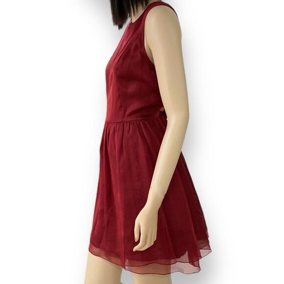 Garnet Red Sleeveless Satin Fit & Flare Above Knee Formal Dress - NEW - Picture 3 of 4